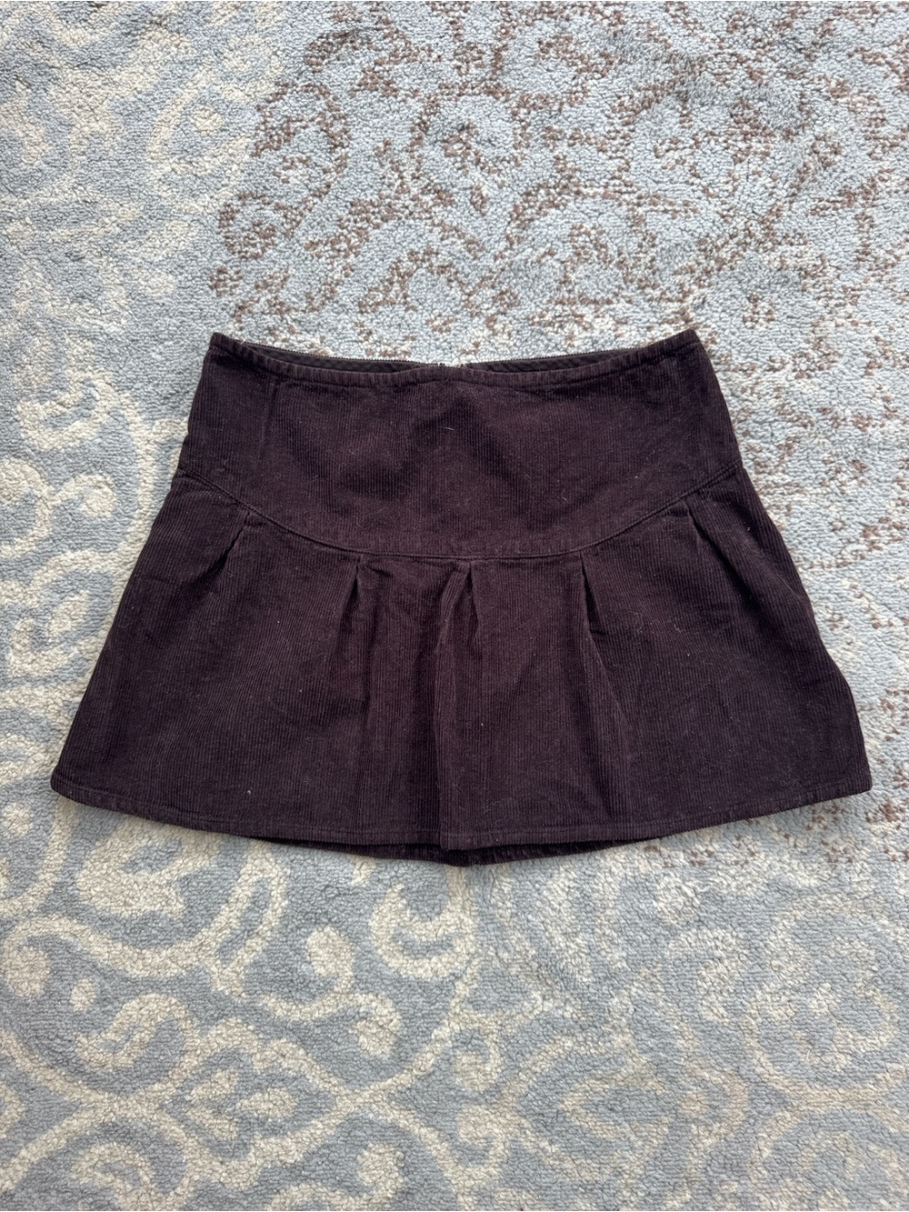 United Colors of Benetton Brown Corduroy Pleated Mini Skirt Y2K Medium